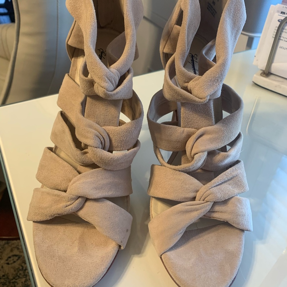 Elizabeth and James heels size 9